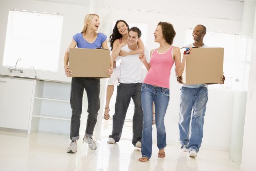 Packing and unpacking support for a move